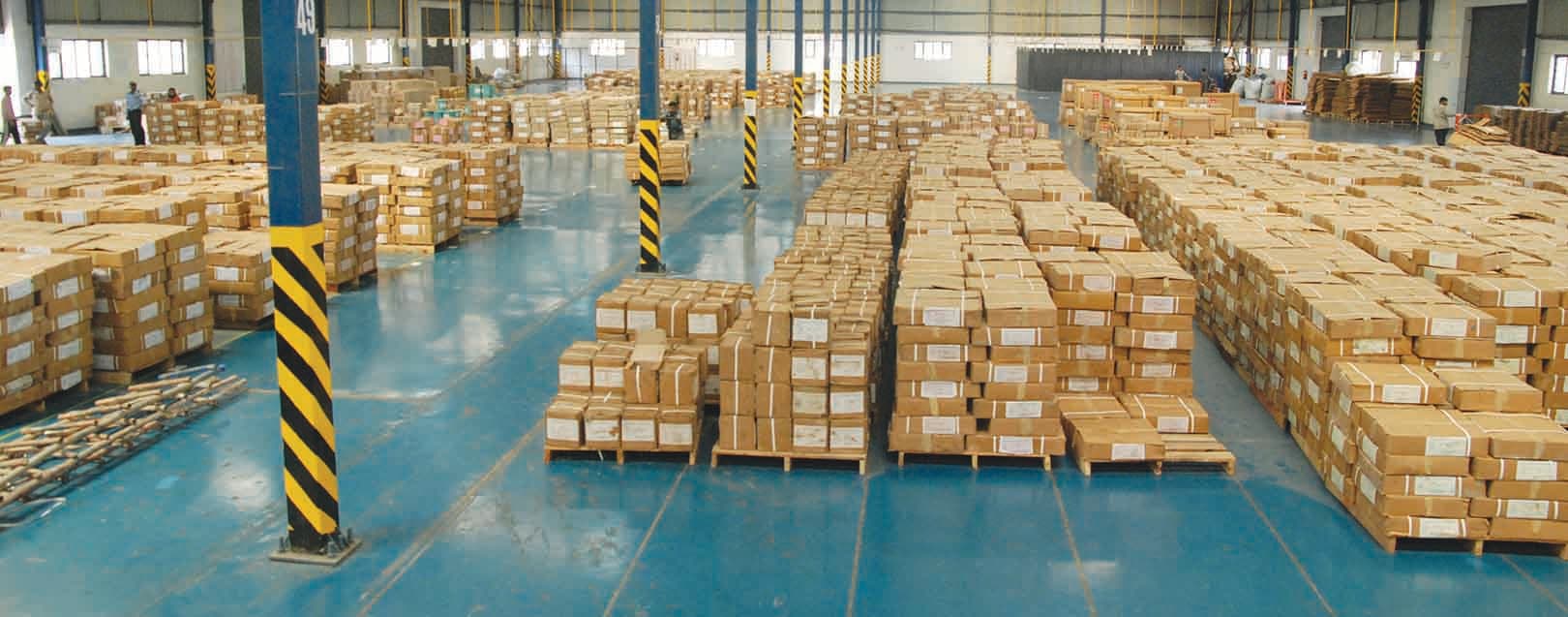 Multi-level storage and cross-docking in action